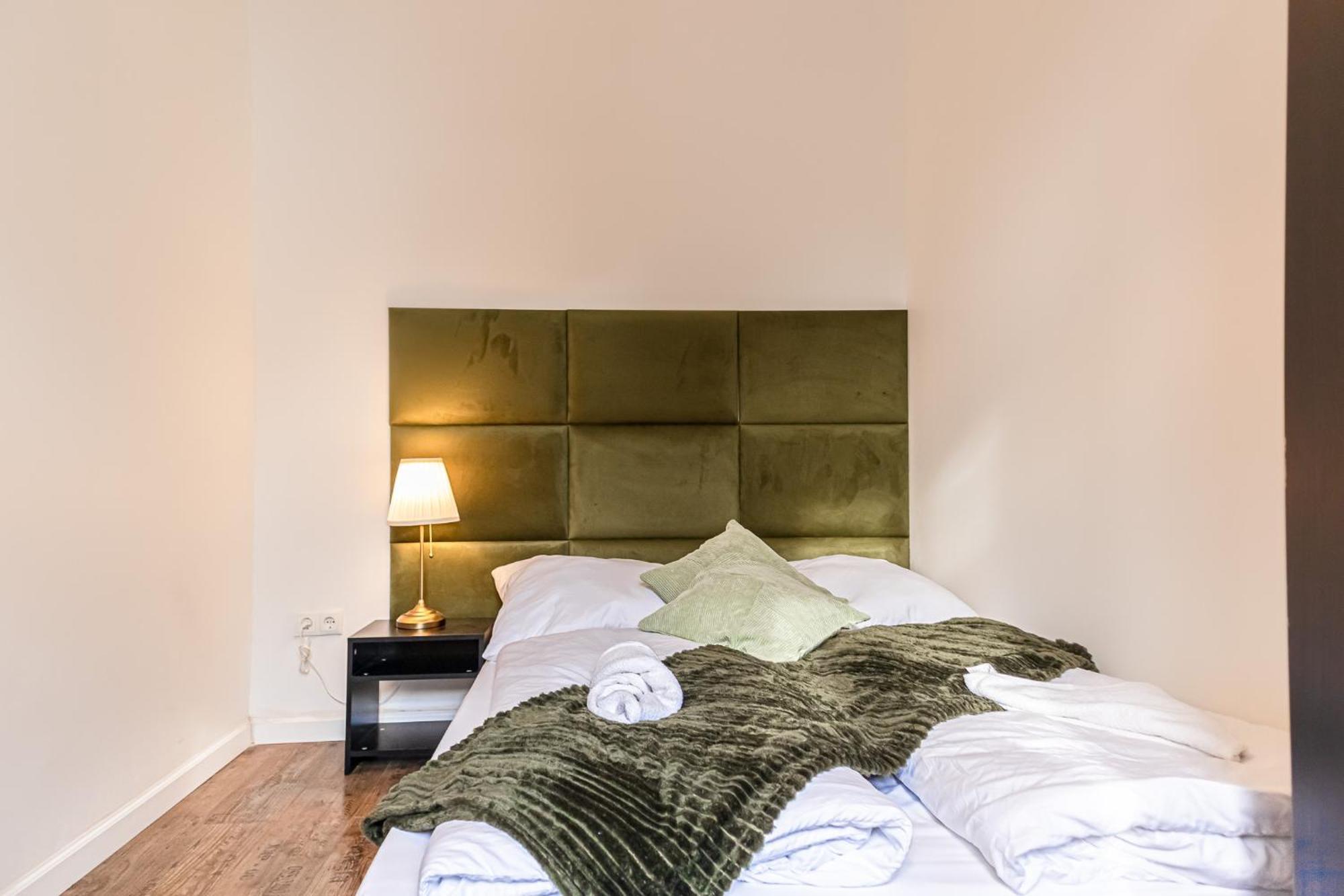 Friendly 2Br Apt- Near U6 Station Am Schoepfwerk Viena Exterior foto